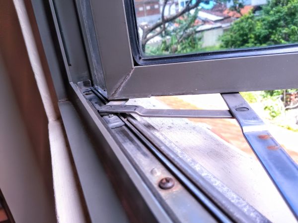 Hinged Window Replacement in Leander